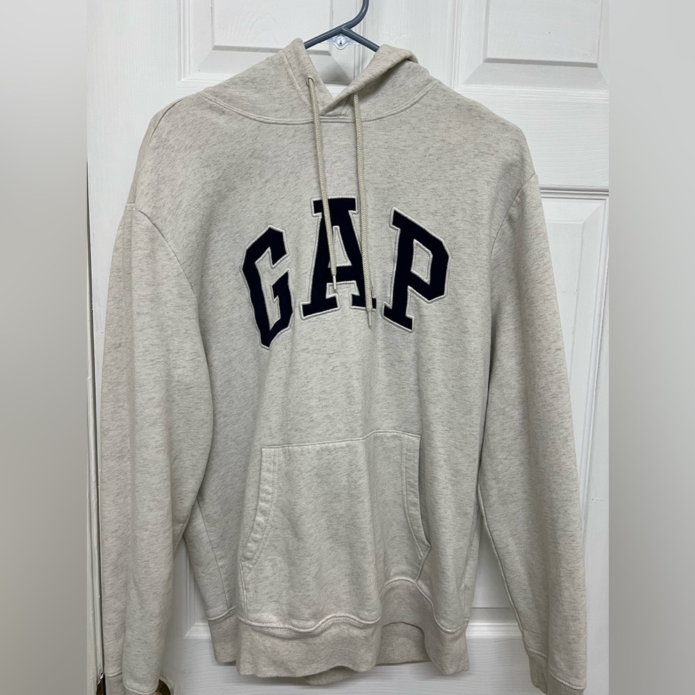 Light tan GAP hoodie